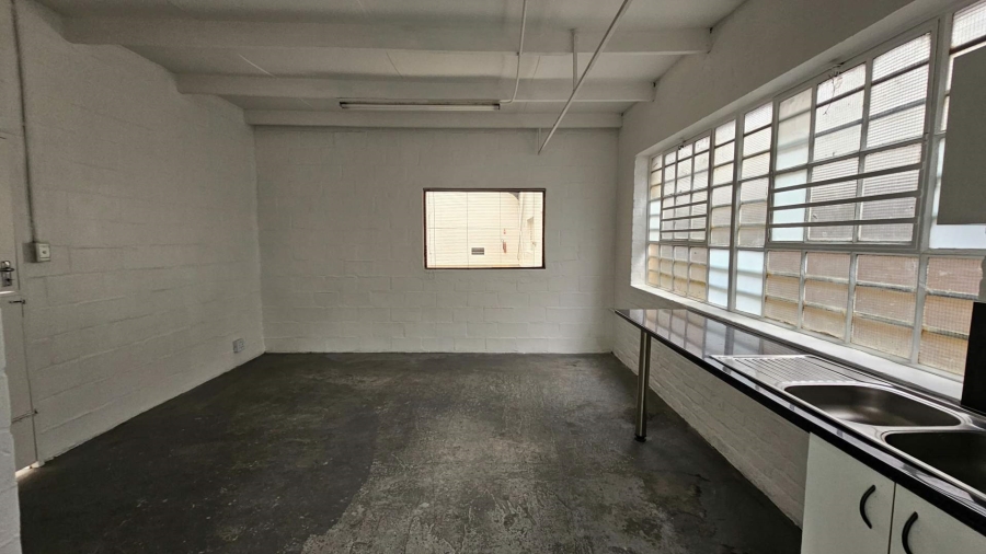 To Let commercial Property for Rent in Beaconvale Western Cape